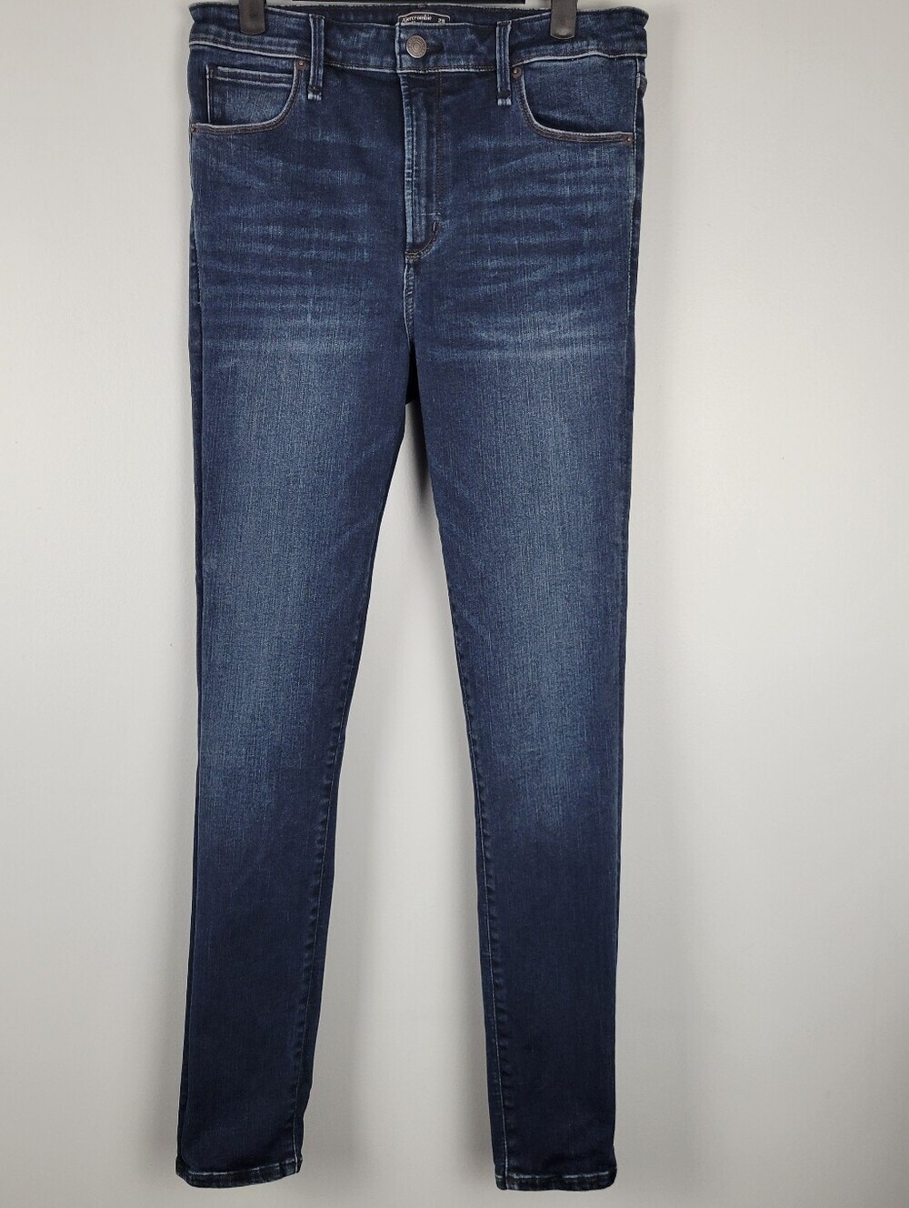 A&F Size 6R/28 Super Skinny Jeans